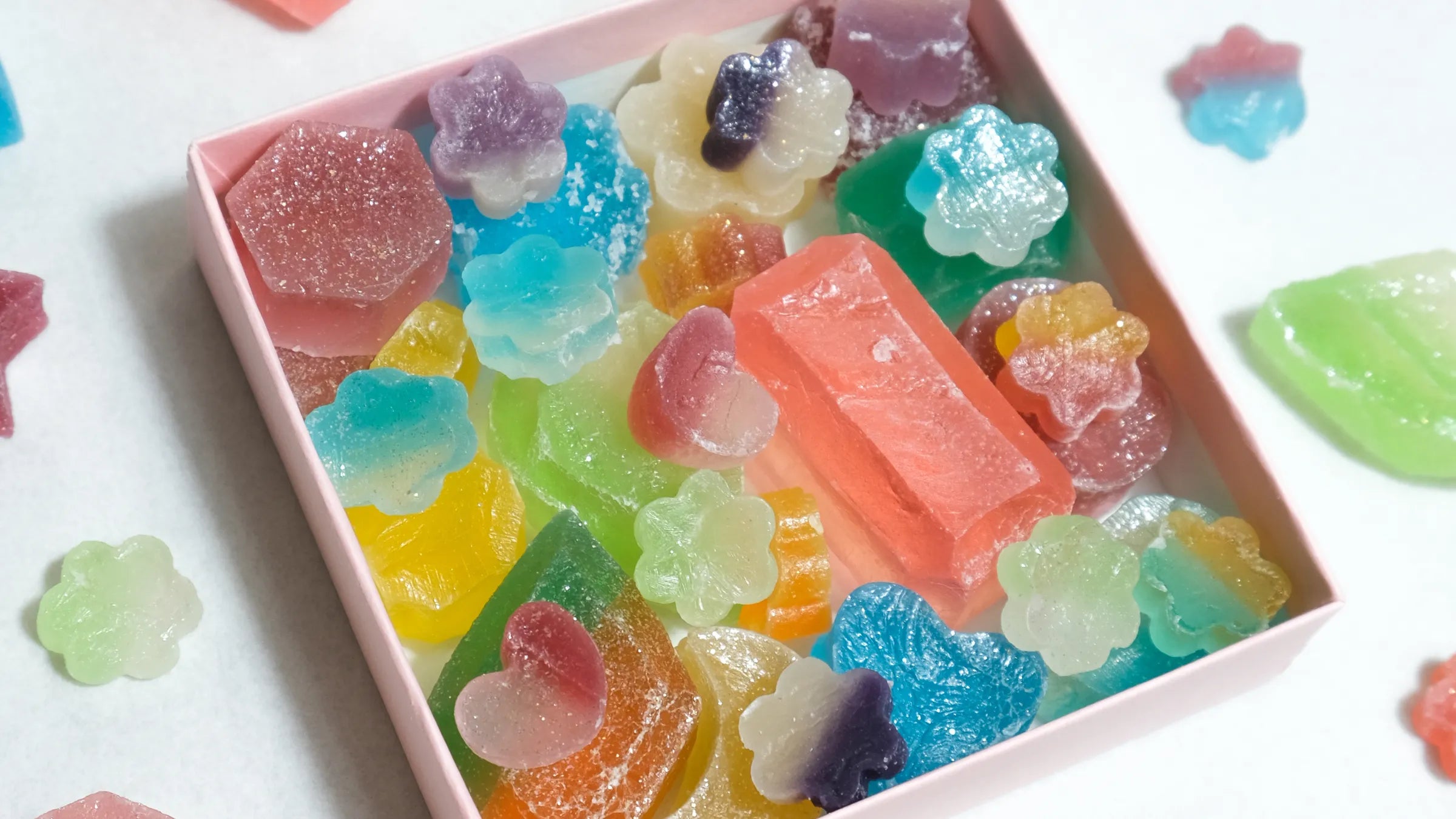 Sweethearts Crystal Box Hero Banner Desktop Silky Gem